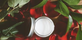 Come leggere l’INCI di una crema antietà