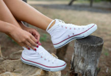 Come indossare le sneakers da donna bianche