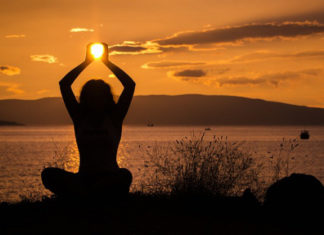 Restorative Yoga, per una pausa rilassante di benessere Restorative Yoga