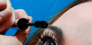 Mascara per occhi sensibili: 7 consigli per un make-up perfetto Mascara occhi sensibili