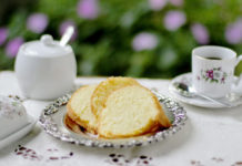 Torta veloce per la colazione senza uova e burro Torta colazione senza uova e burro