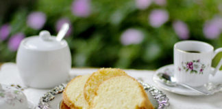 Torta veloce per la colazione senza uova e burro Torta colazione senza uova e burro