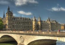 A parigi con famiglia a parigi con famiglia_O1