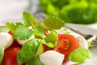 Alimenti freschi: otto mosse per evitare le infezioni alimenti freschi otto mosse per evitare le infezioni_O1