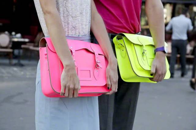 borse fluo per l estate 2013_O1