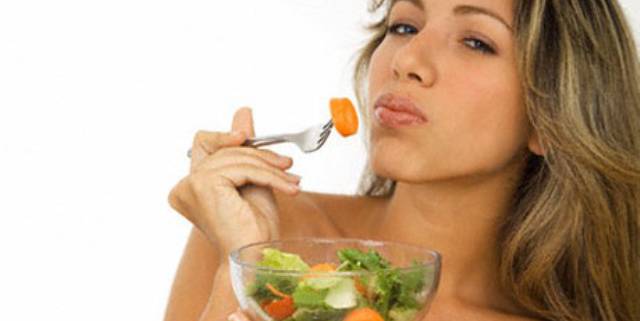 combatti il caldo con le insalate estive_O1