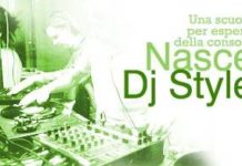 Disk jockey sui banchi di scuola disk jockey sui banchi di scuola_O1