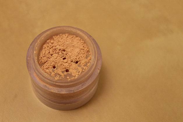 il trucco minerale e i 5 prodotti da avere_O1