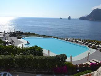 mare e spa in sicilia al therasia resort_O1