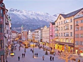 mercatini di natale a innsbruck tra fiabe musica e cristalli_O1