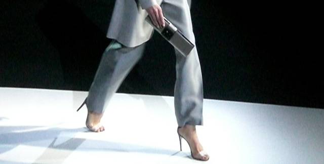 pantaloni fluidi_O1