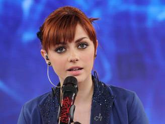tezenis e gli amici di maria de filippi_O1