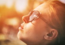 Cosa sono e a cosa servono le lenti fotocromatiche