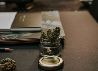 Le proprietà benefiche del CBD