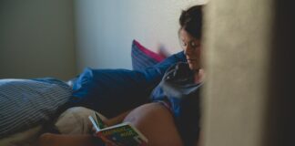 Gravidanza e disturbi del sonno, ecco come risolvere