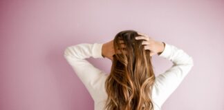 Tinta per capelli fai da te: istruzioni per l’uso Woman-long hair